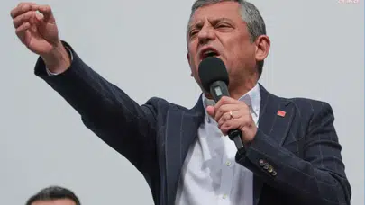 Özgür Özel, İzmir'de çağrıda bulundu: 2 milyon üyeyle genel başkanı seçelim
