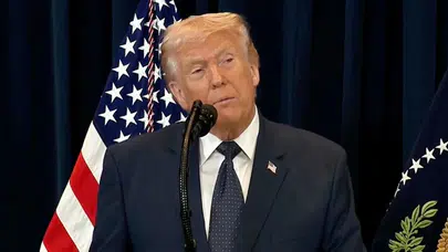 Trump’tan İran taslağına yeni düzenleme talebi: Nükleer stoklar ve Hürmüz Boğazı için daha net ifadeler istedi