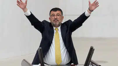 Veli Ağbaba’dan aşağılık iddialara sert yanıt: “Bu ahlaksızlık, bu namussuzluk, bu şerefsizlik, bu alçaklıktır!”