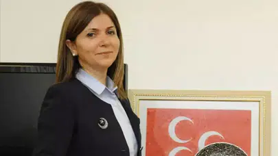 MHP Genel Başkan Yardımcısı Zuhal Topçu İstifa Etti