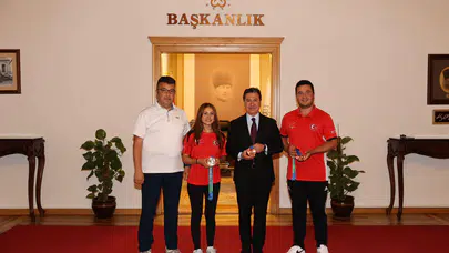 Muğlalı okçulardan Çin’de tarihi başarı: Türkiye’ye 2 altın, 1 gümüş madalya
