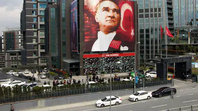 CHP İstanbul İl Başkanlığı’nda kayyum değişikliği: Gürsel Tekin’in görevi sona erdi