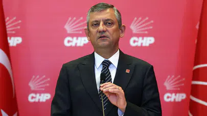 CHP Lideri Özgür Özel'den 14 Mayıs Eczacılık Günü'nde meslektaşlarını kutladı