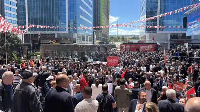 Kemal Kılıçdaroğlu, CHP Genel Merkezi'ne Giriş Yaptı