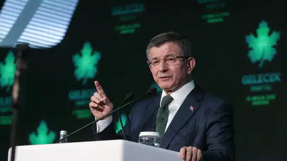 Ahmet Davutoğlu: Kurultay iptali hukuki değil, siyaseti dizayn etme çabasıdır