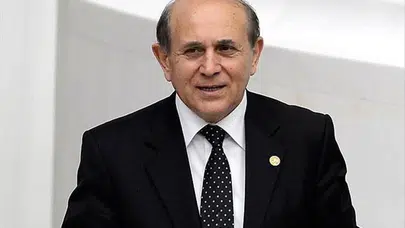Burhan Kuzu'nun 'koltuksuzluğu'