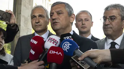 CHP’de “İstiklal Partisi” iddiası: Yeni parti ve domain tartışması kulisleri hareketlendirdi