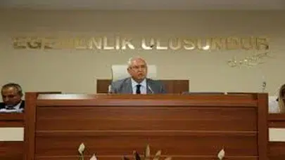 Karabağlar Belediye Meclisi'nde darbeye ortak kınama