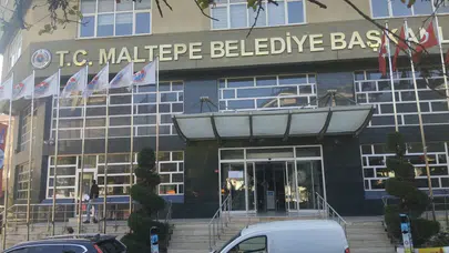 Eğitimde lider Maltepe:Belediye kursuna katılıp, üniversiteli oldular