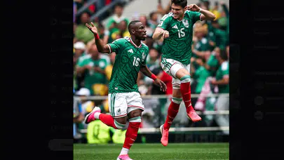 Dünya Kupası'na Kırmızı Kart Damgası! Meksika, Güney Afrika'yı 2-0 Mağlup Etti