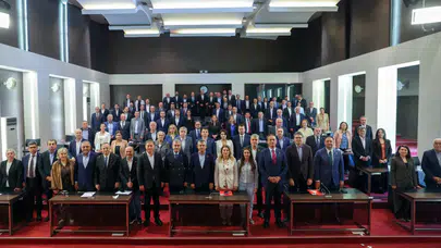 CHP'li 111 vekilden olağanüstü kurultay çağrısı: 12 Temmuz 2026'da toplansın