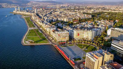 İzmir Kültür ve Dayanışma Derneği Adliye Saldırısını Kınadı