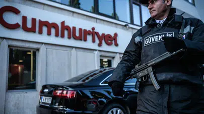 Cumhuriyet'e operasyon dünya basınında