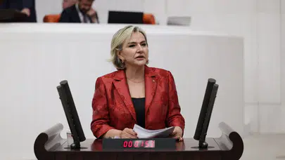 CHP İstanbul Milletvekili Nimet Özdemir partisinden istifa etti