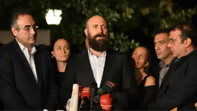 Rumeli Hisarı'ndaki yangına Sunay Akın ve Nebil Özgentürk tepkisi