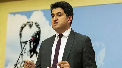 CHP'li Adıgüzel: Akit Hedef Gösterdi, Hükümet İhraç Etti