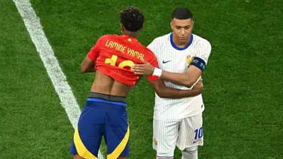 Dünya Kupası'nda Erken Final! Fransa - İspanya Maçı Saat Kaçta, Hangi Kanalda? Resmi 11'ler Belli Oldu!