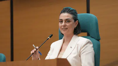 Üsküdar Belediye Başkanı Sinem Dedetaş ve 5 kişi usulsüzlükle gözaltına alındı