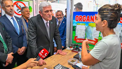 İYİ Parti lideri Dervişoğlu Tunceli Çemişgezek'te esnafla buluştu