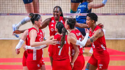 Türkiye Brezilya'yı yenerek tarih yazdı: Filenin Sultanları VNL kupasını ikinci kez kazandı