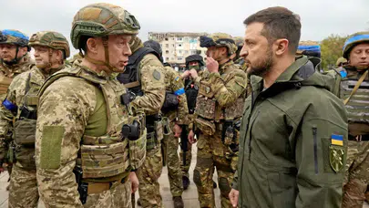 Ukrayna Devlet Başkanı Zelenski, Genelkurmay Başkanını Görevden Aldı