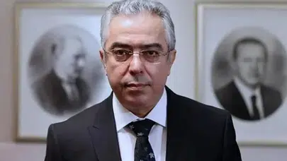 Mehmet Uçum’dan Yeni Parti çıkışı: “Siyasi magazin tartışmasından öteye gidemez”