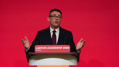 Andy Burnham, Kral III. Charles'tan görev alarak İngiltere'nin yeni başbakanı oldu
