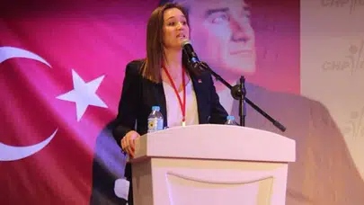 CHP MANİSA İL GENÇLİK KOLLARI BAŞKANI GÜLŞAH DURBAY'IN YENİ YIL MESAJI