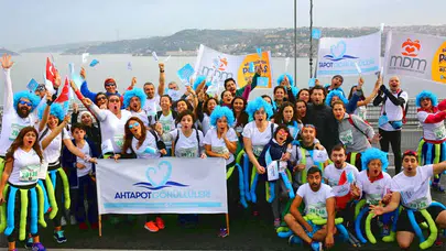 Ahtapot Gönüllüleri Derneği vatandaşlara umut oldu