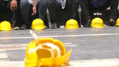 Eskişehir'de Doruk Madencilik işçileri alacakları için Kızılay'da oturma eylemi başlattı