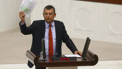 ÖZGÜR ÖZEL TÜGVA'NIN PEŞİNİ BIRAKMIYOR
