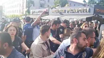 İstanbul Üniversitesi'nde öğrencilere polis müdahalesi: 23 gözaltı