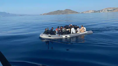 İzmir Menderes açıklarında 18 düzensiz göçmen yakalandı