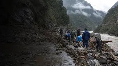 Himalayalar'da sel felaketinde kayıplar 1384'e ulaştı