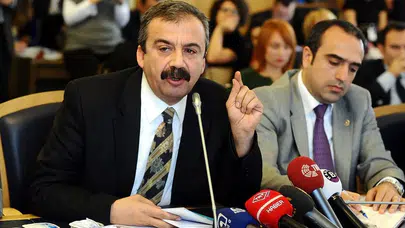 Önder: Bölgede 3'üncü Dünya Savaşı kuruluyor