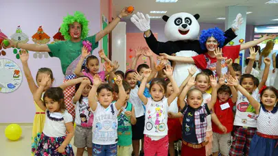 Buca'da Ücretsiz Çocuk Oyun Merkezleri ile Miniklerin Gelişimine Destek Sağlanıyor