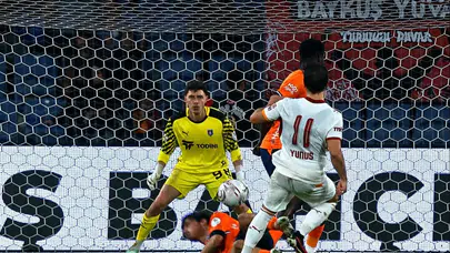 Başakşehir Galatasaray maç sonucu: Aslan 90+1’de kazandı