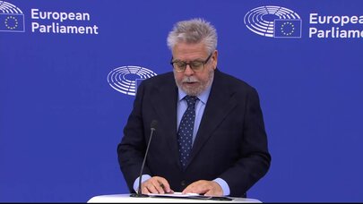 Nacho Sánchez Amor: “Türkiye’de Demokrasi En Düşük Seviyesinde”