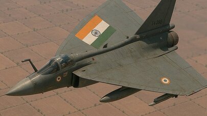 Hindistan, Pakistan'a Füze Saldırısı Düzenledi: Keşmir'de Gerilim Tırmanıyor