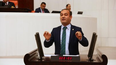 CHP'li Özgür Karabat: Dünyada petrol ve gıda fiyatları düşerken Türkiye’de neden artıyor?