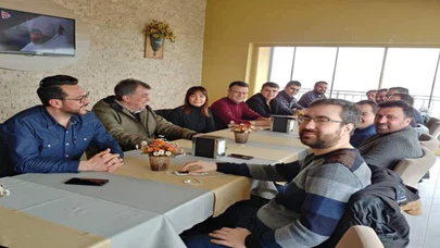 Öküzcüoğlu Eski Gençlik Kolları Başkanlarıyla Bir Araya Geldi