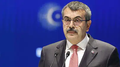 Bakan Tekin'den 6 Şubat Depremleri Mesajı: "Kaybettiklerimizin Aziz Hatırasına Sahip Çıkıyoruz"