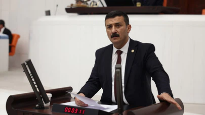 İYİ Partili Selçuk Türkoğlu, Bursa Uludağ’daki otopark sorununu Meclis gündemine taşıdı