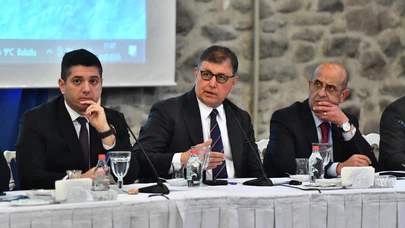 Başkan Tugay: "İzmir'in Riskli Yapılarını Yenileyeceğiz"