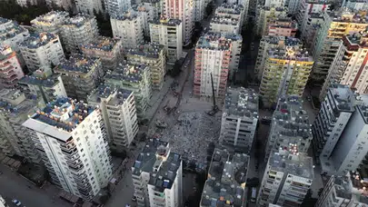 6 Şubat Depreminde Yitirdiklerimiz: Alpargün Apartmanı’nda Anma Töreni