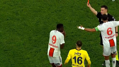 Fenerbahçe Samsunspor ile 0-0 kalarak şampiyonluk yarışında büyük darbe aldı!