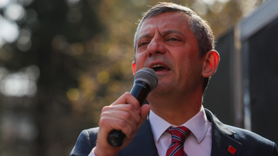 Özgür Özel: “Fişlemelerin Hepsini Sarayın Önünde Yakacağız”