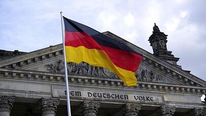 Almanya'da AfD Tartışması: SPD’li Vekil Yasak Talebinde Bulundu