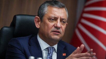 Özgür Özel'den TRT'ye Sert Tepki: “Milletin Değil, Cuntanın Sesi Oldular”