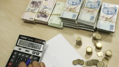 Asgari Ücrete ara zam müjdesi! Hayırlı olsun diyerek duyurdu